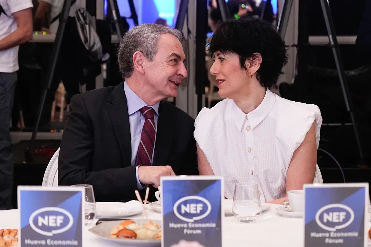 El Gobierno blindó a Zapatero en voz alta: lecciones de lealtad y silencio público