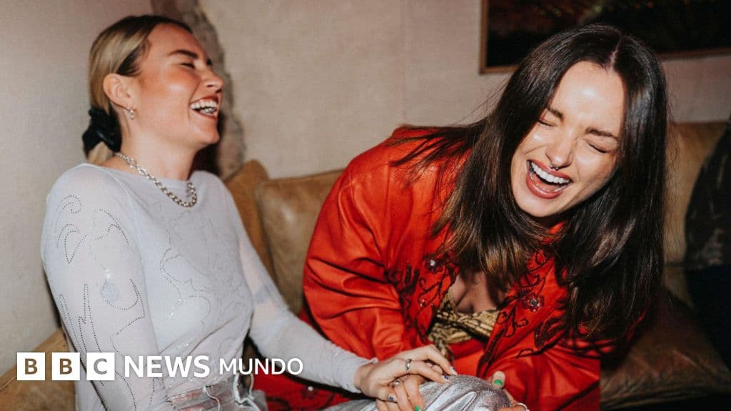 Cuando la contención explota: la risa como rebelión cerebral