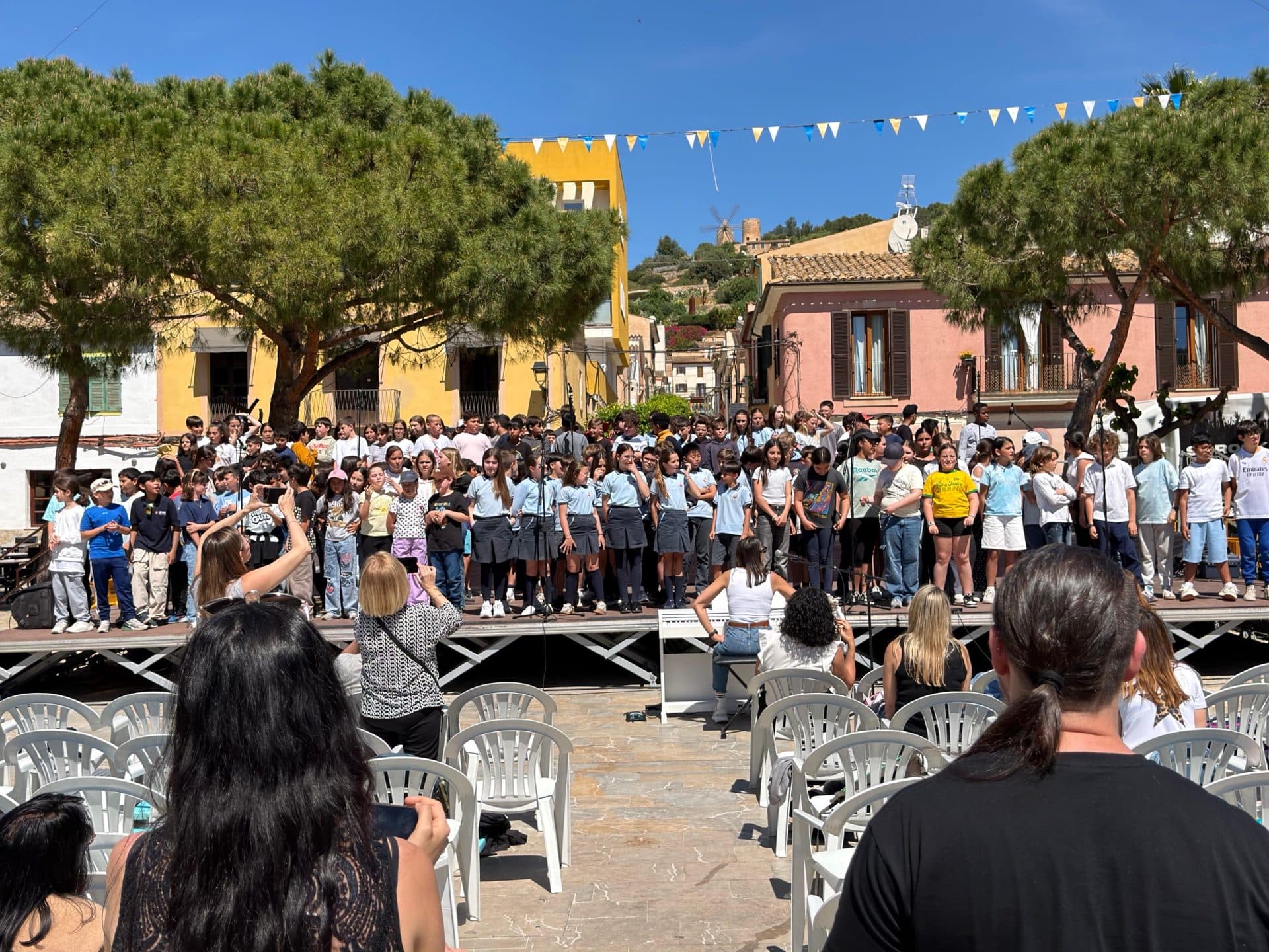 Una caja de bombones que huele a corrupción