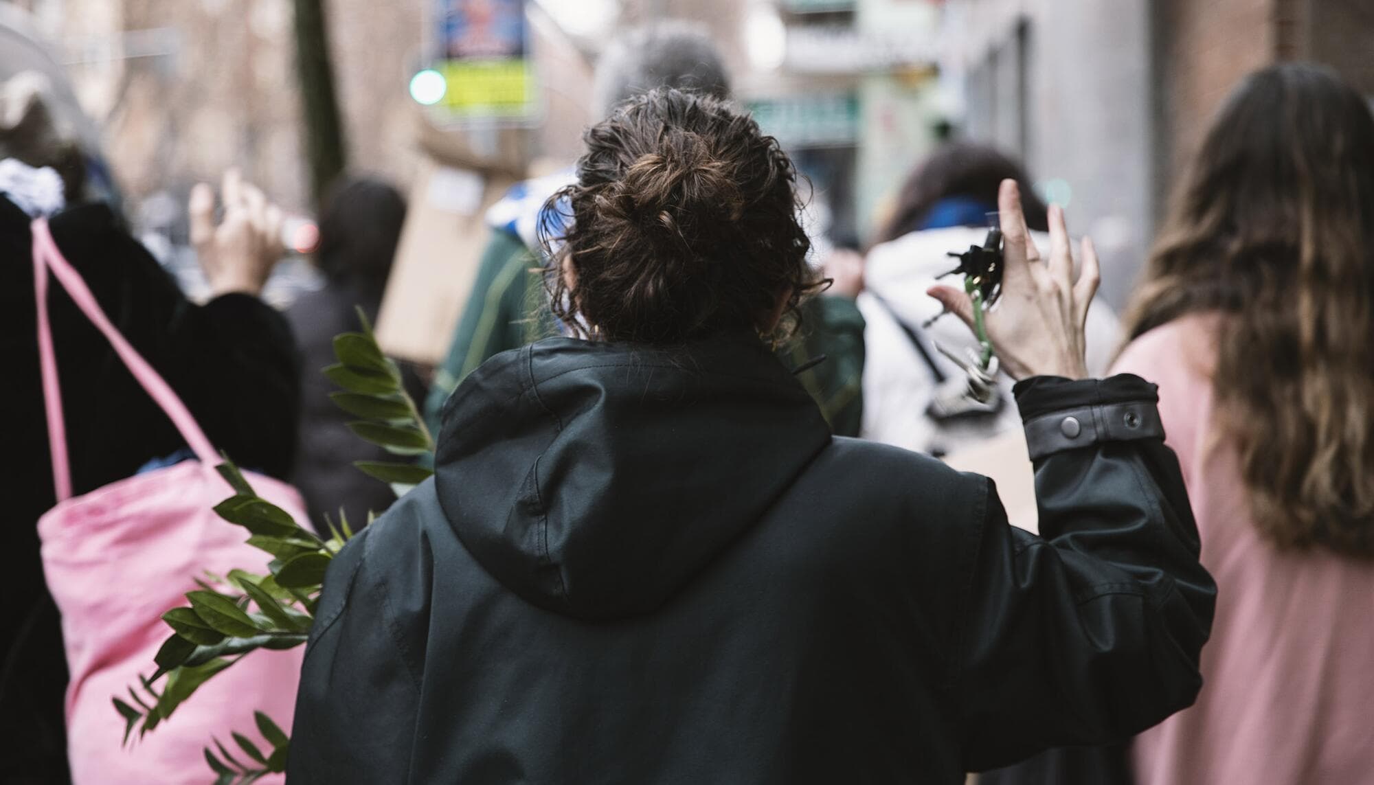 Cuando el partido no ampara y la justicia escucha: la querella de la exedil de Móstoles