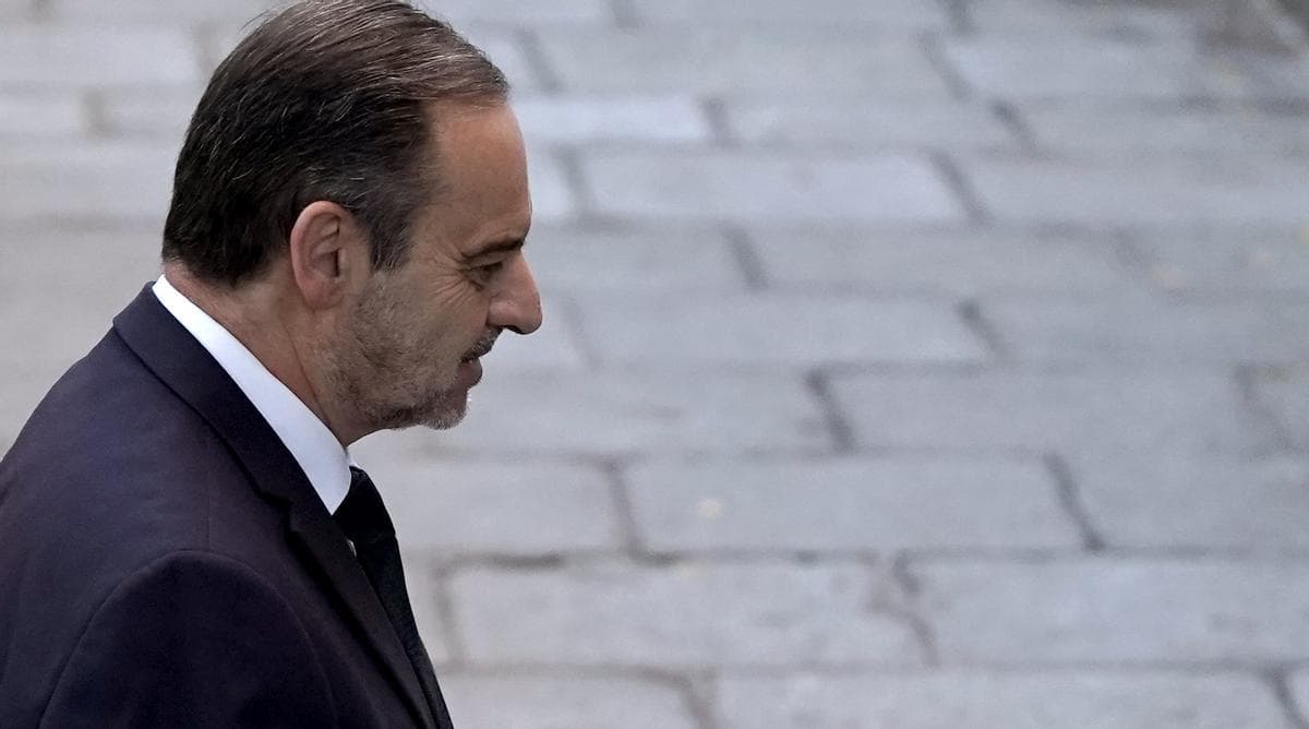 Transparencia en entredicho: Ferraz y las sombras del efectivo