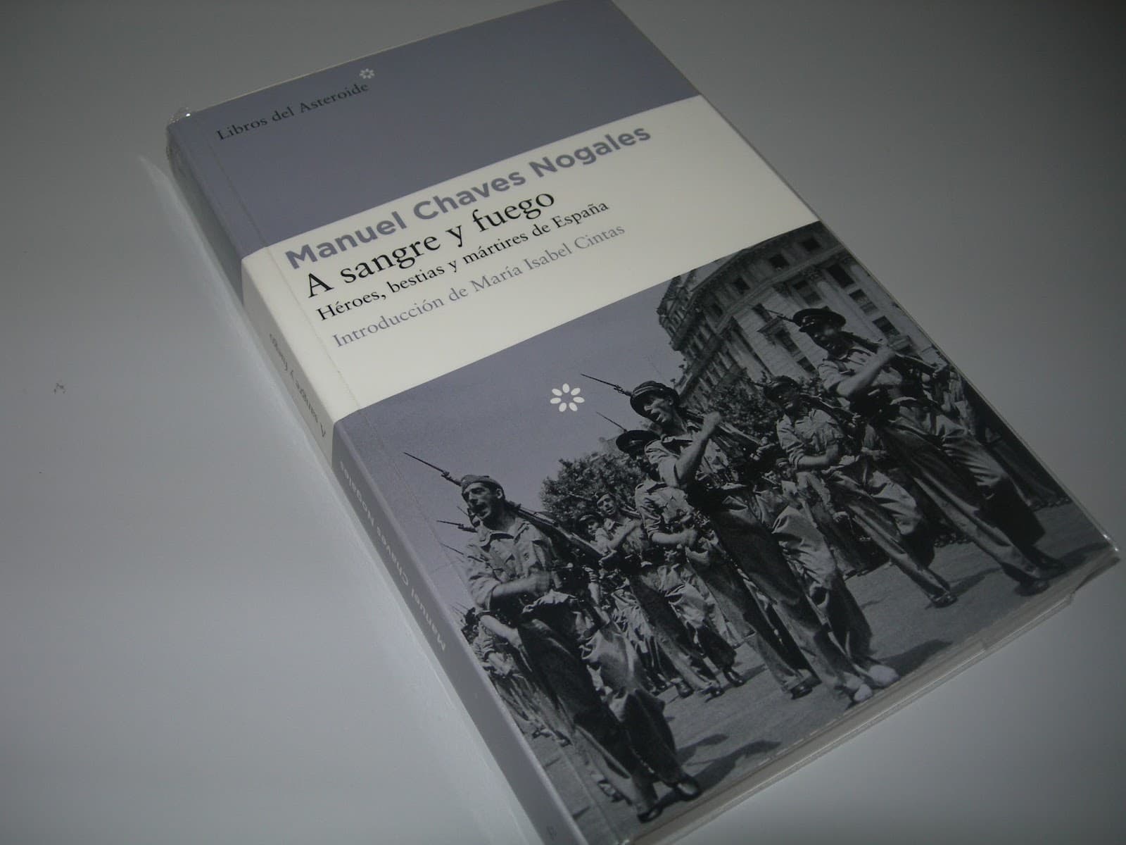 Torrevieja recupera el brío: los mayores imponen el charlestón como acto de dignidad vital
