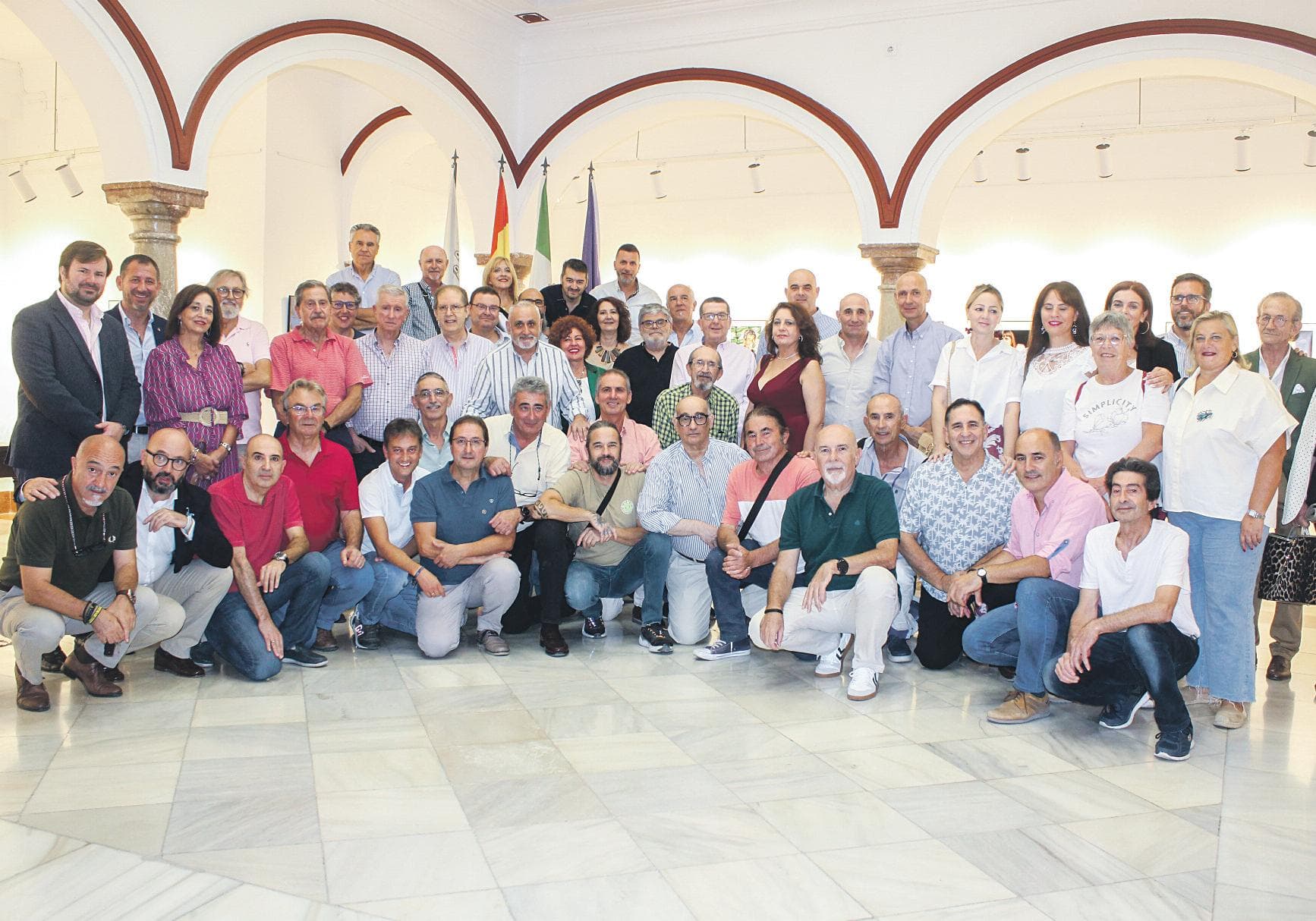 Doblegar la apatía: Maíllo desafía el confort del poder en Andalucía