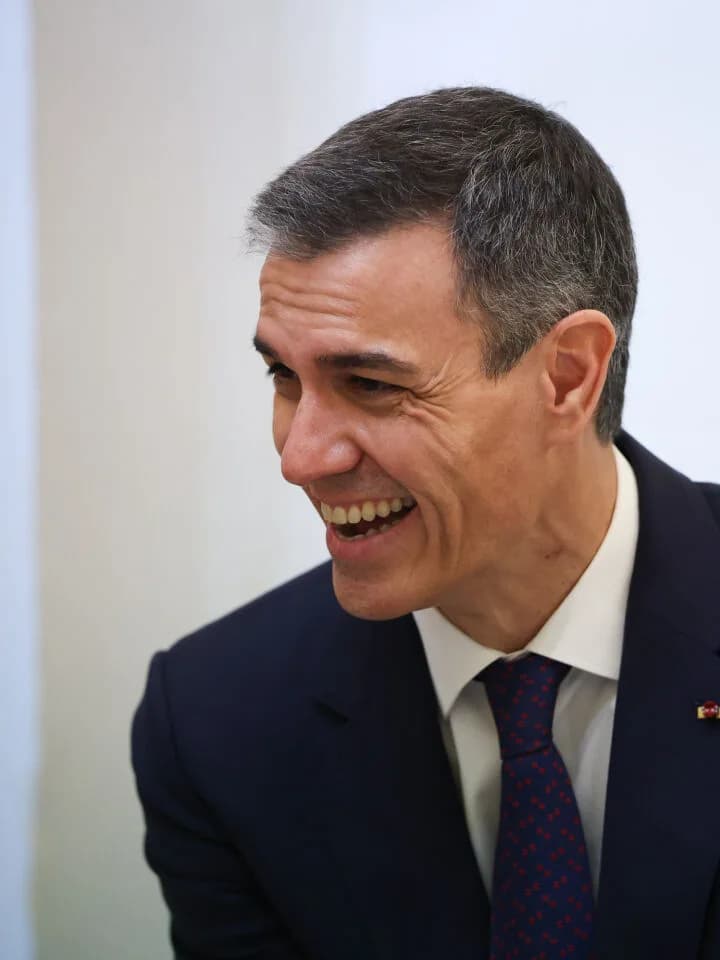 El certificado que convierte la regularización en un laberinto burocrático