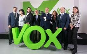Vox intensifica el pulso: extremismo verbal y pactos que inquietan