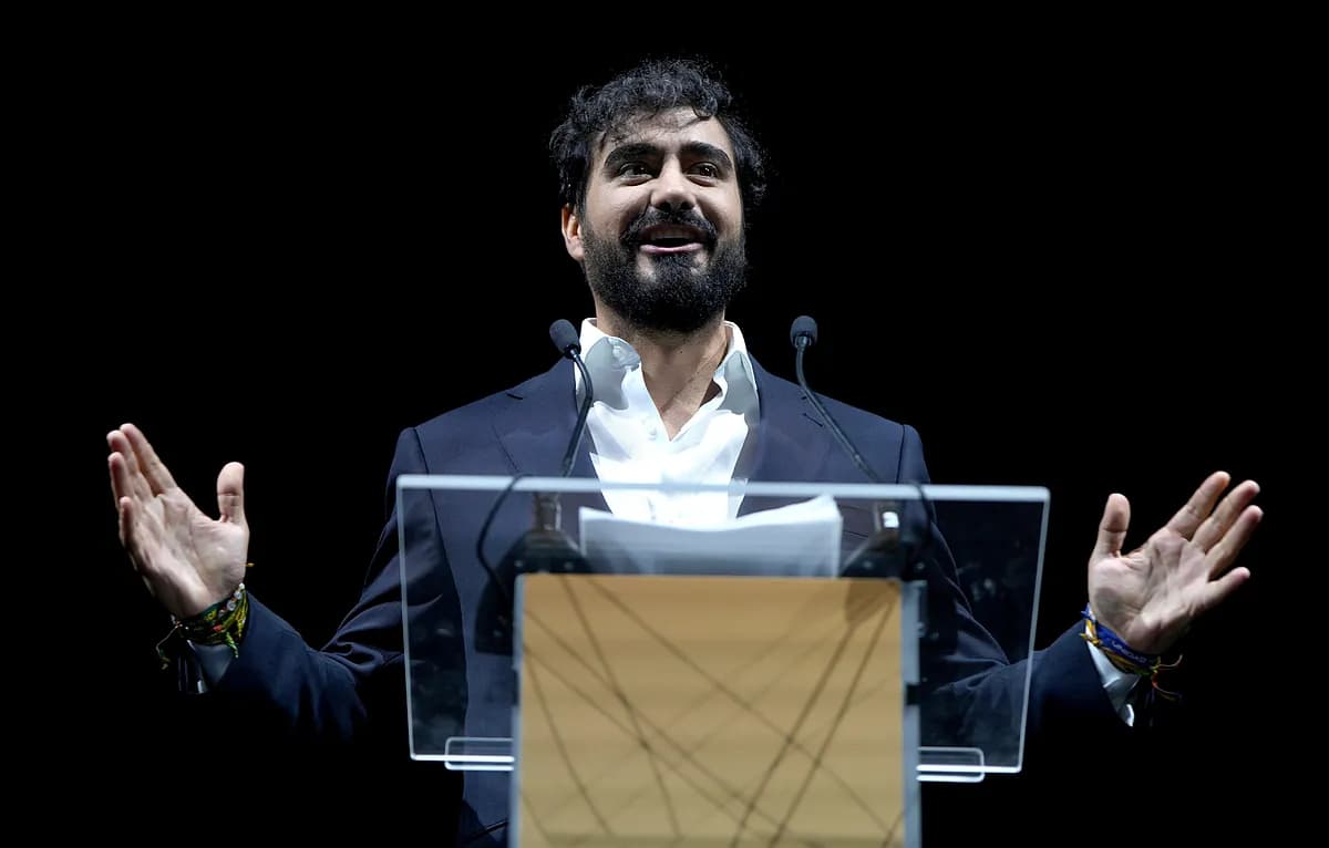 El Parlamento Europeo le quita la cortina de impunidad a Alvise