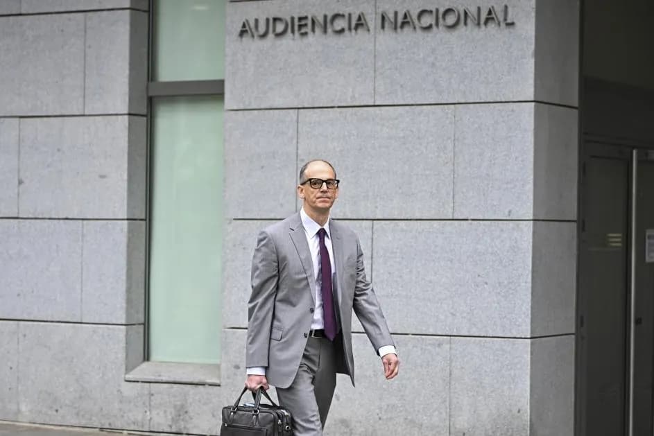 Operación sin tutor judicial: la UDEF señala la existencia de una red paralela sobre Bárcenas