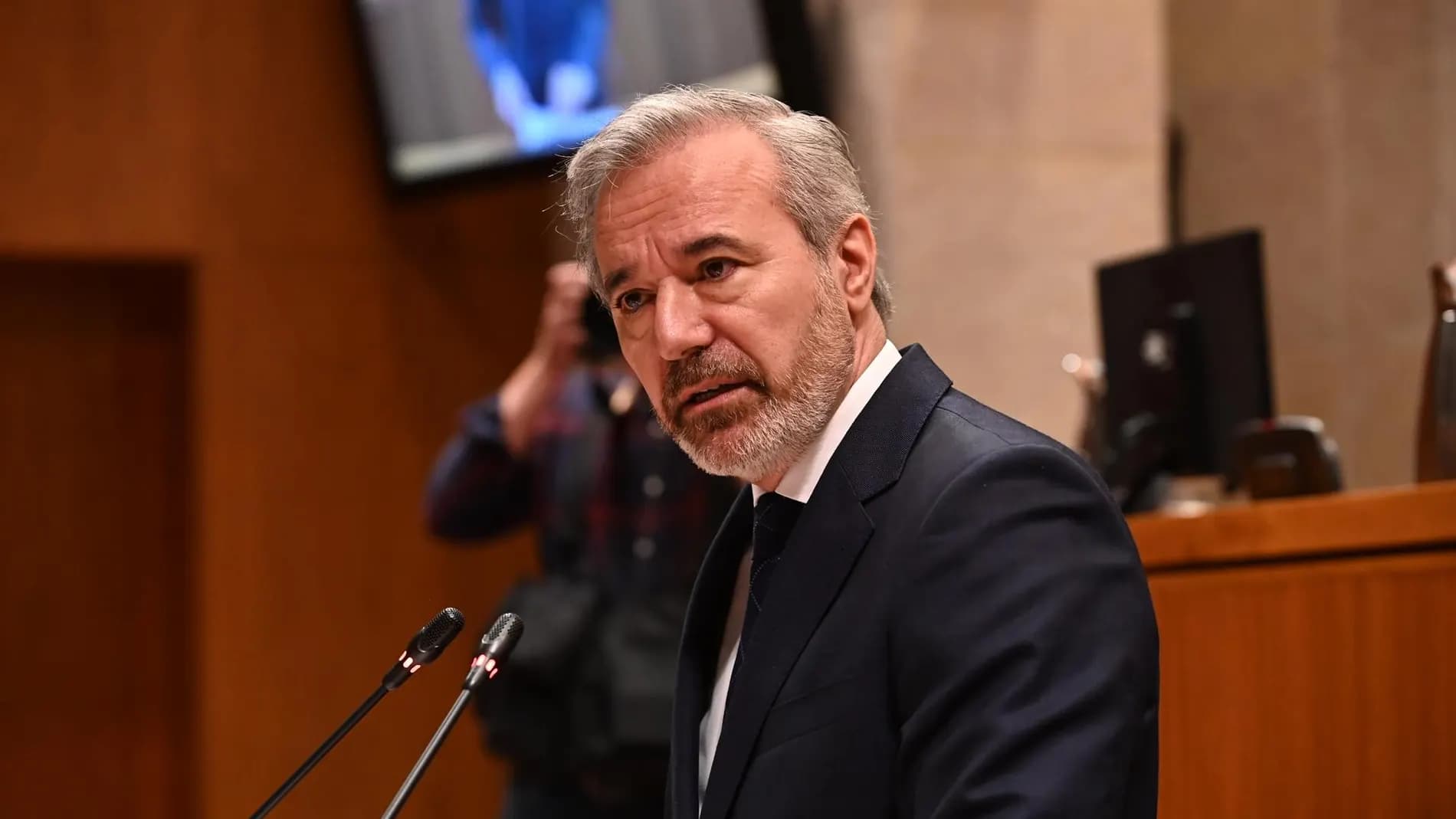 Azcón reconstituye el poder con Vox: mayoría, acuerdo y rechazo frontal de la oposición