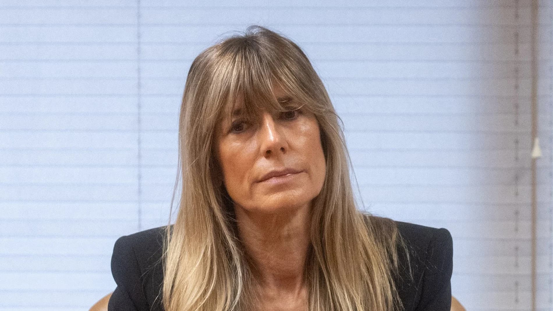 Informe que desafía la narrativa: la cátedra de Begoña Gómez habría dejado superávit, no perjuicio