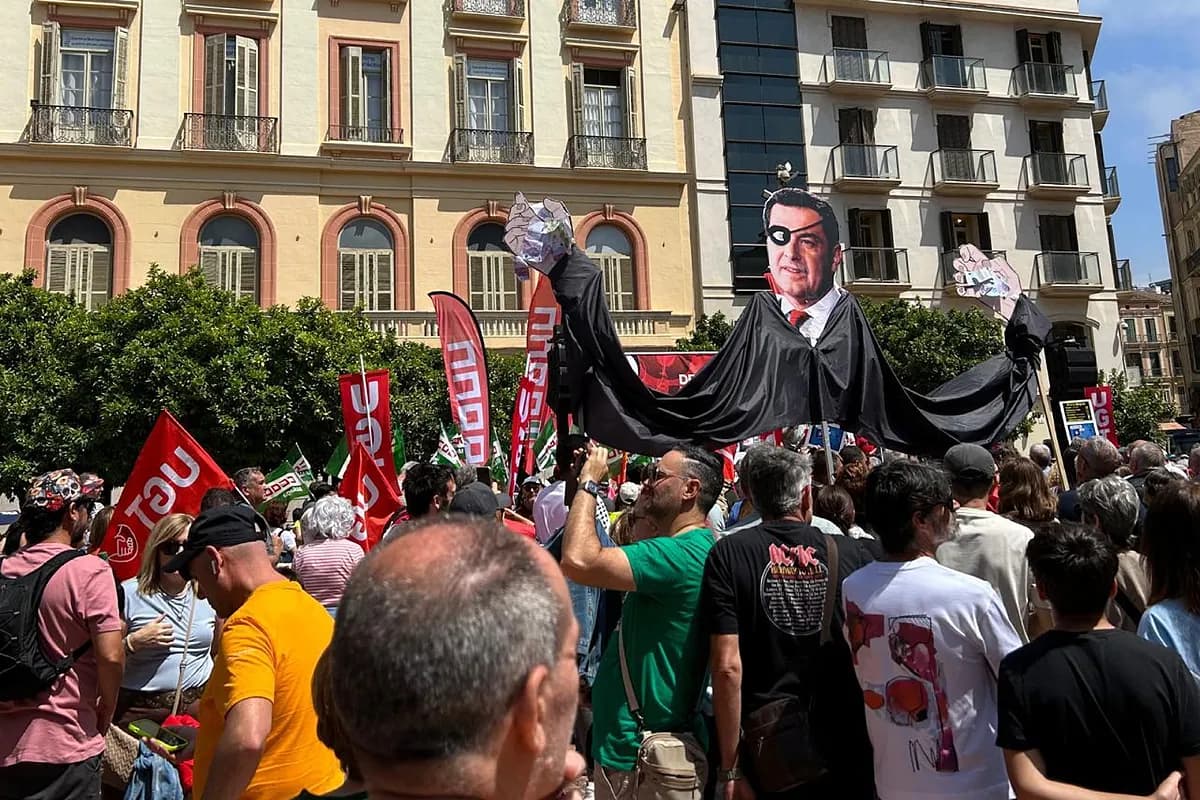 Han tomado el Primero de Mayo como estandarte de campaña contra Juanma Moreno