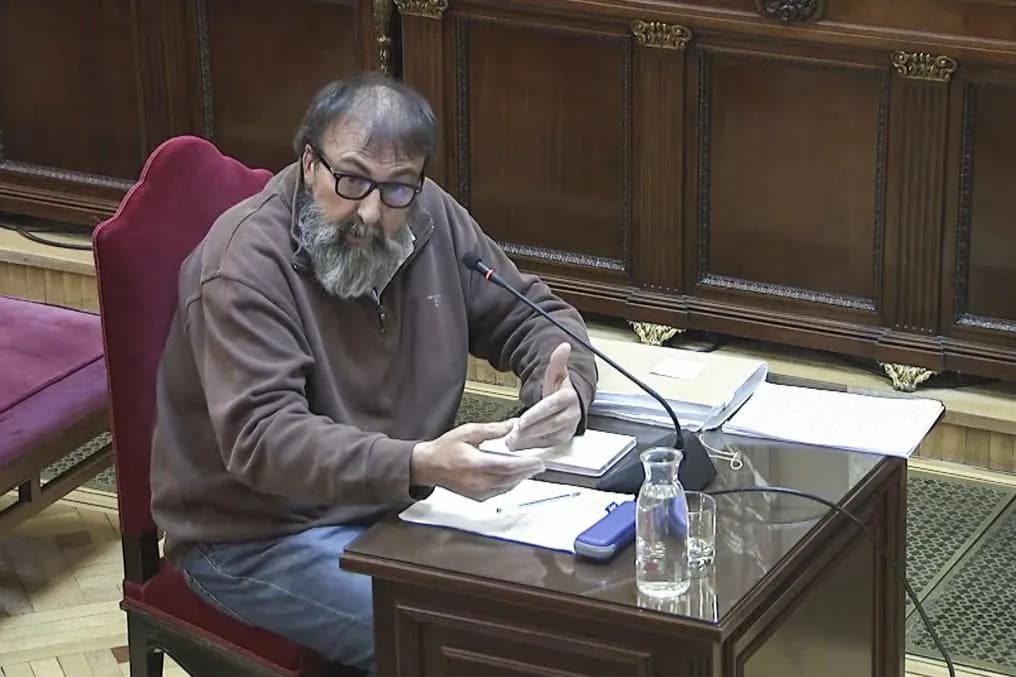 La confesión de las 'chistorras' y la puesta en pie de un teatro de poder