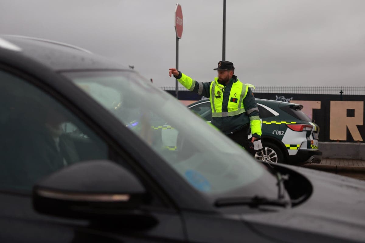 En las carreteras se escribe la entrega: Tráfico, la especialidad que más ha dado su vida