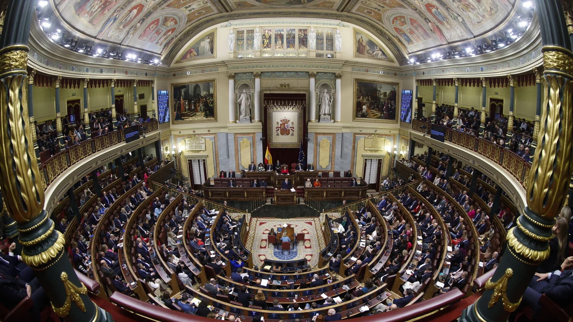 Cuando la patria habla en tercera persona