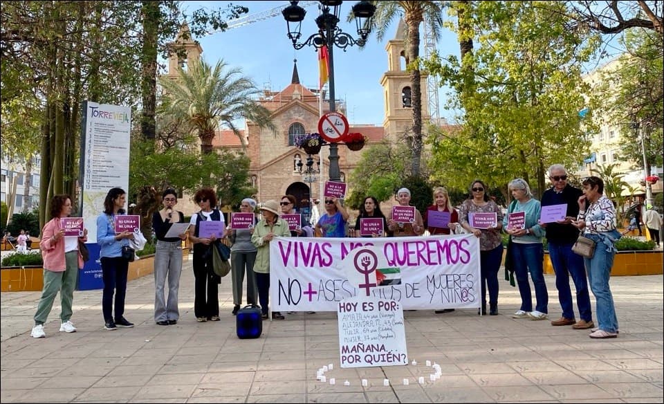 La plaza no admite silencio: Torrevieja se alza contra la violencia machista