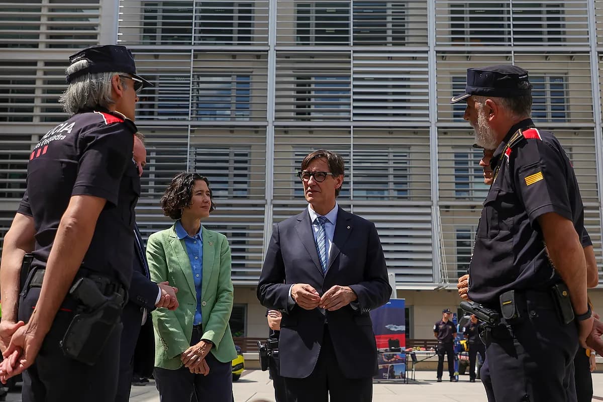Fractura local del PSC: alcaldes endurecen mientras Illa modera