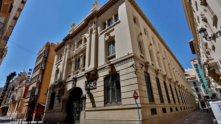 Alicante pierde otra batalla cultural: la UA abandona San Fernando