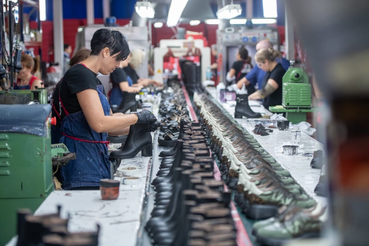 El calzado en impasse: ¿rescatar industria o empobrecer a su plantilla?