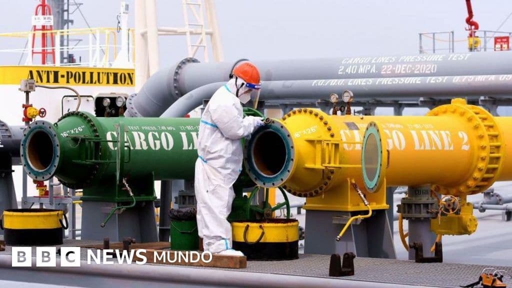 Las 'refinerías teteras': la válvula que mantiene vivo el petróleo sancionado