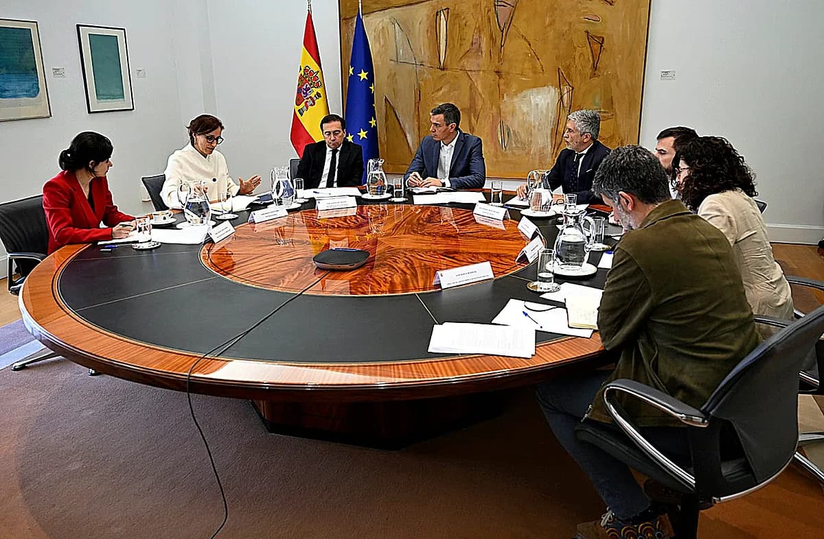 La tensión telefónica que puso a Canarias en el ojo de la tormenta sanitaria