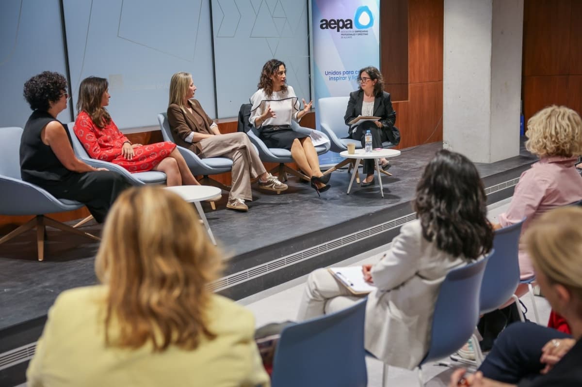Mujeres, talento y futuro: la IA necesita su protagonismo