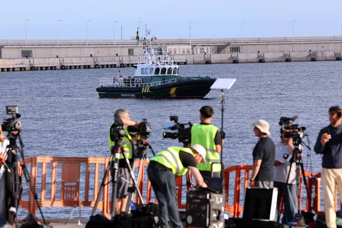 Pulso en el Atlántico: Madrid impone, Canarias se planta