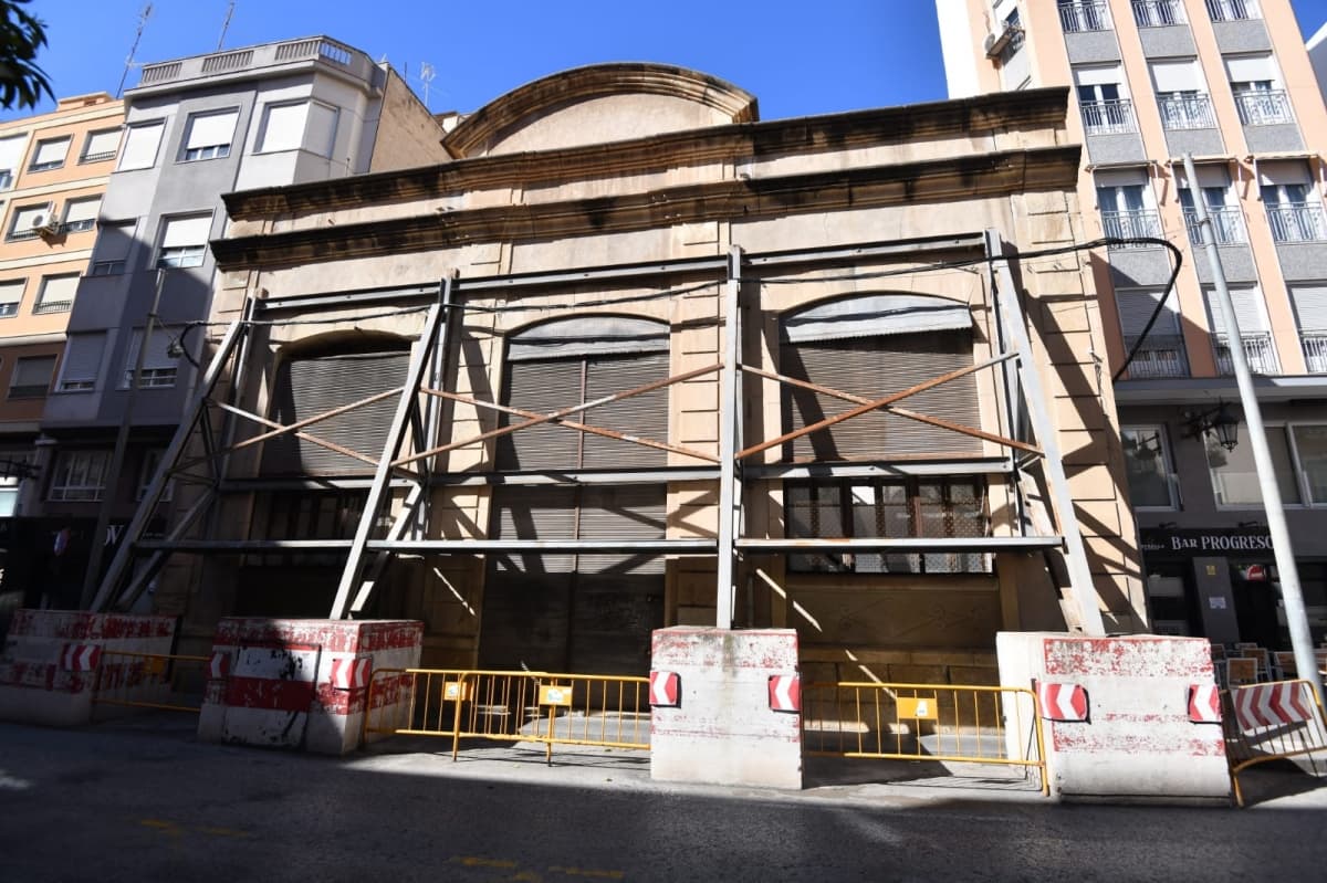 Elche prioriza la ciudad: desmontaje de Riegos El Progreso tras las fiestas