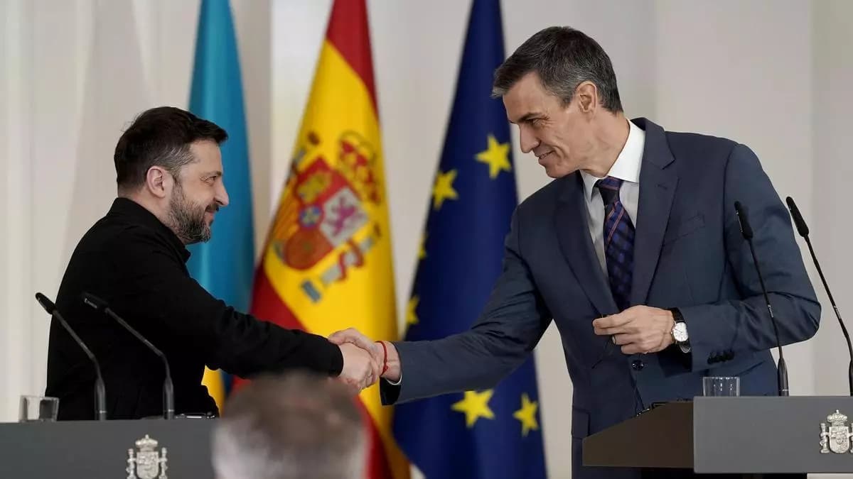 La diplomacia en la alfombra: Sánchez y Zelenski, gesto y compromiso en la Moncloa