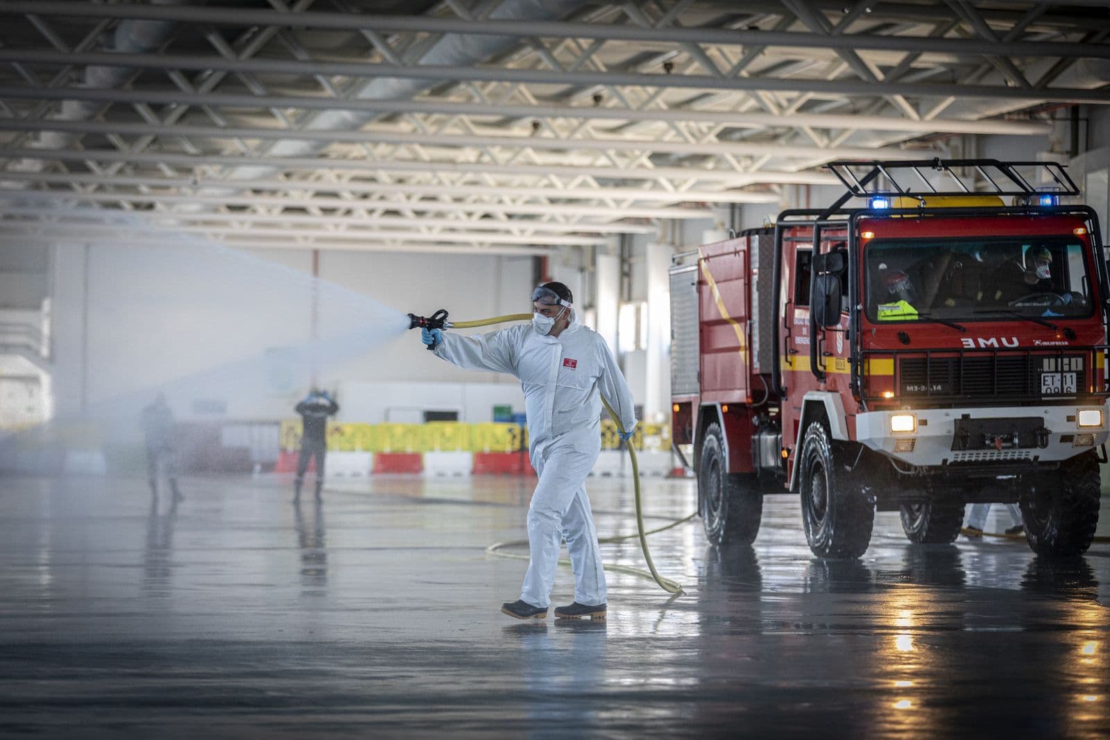 Cuando la tormenta pone a prueba la nación: la UME y Canarias en la hora del deber