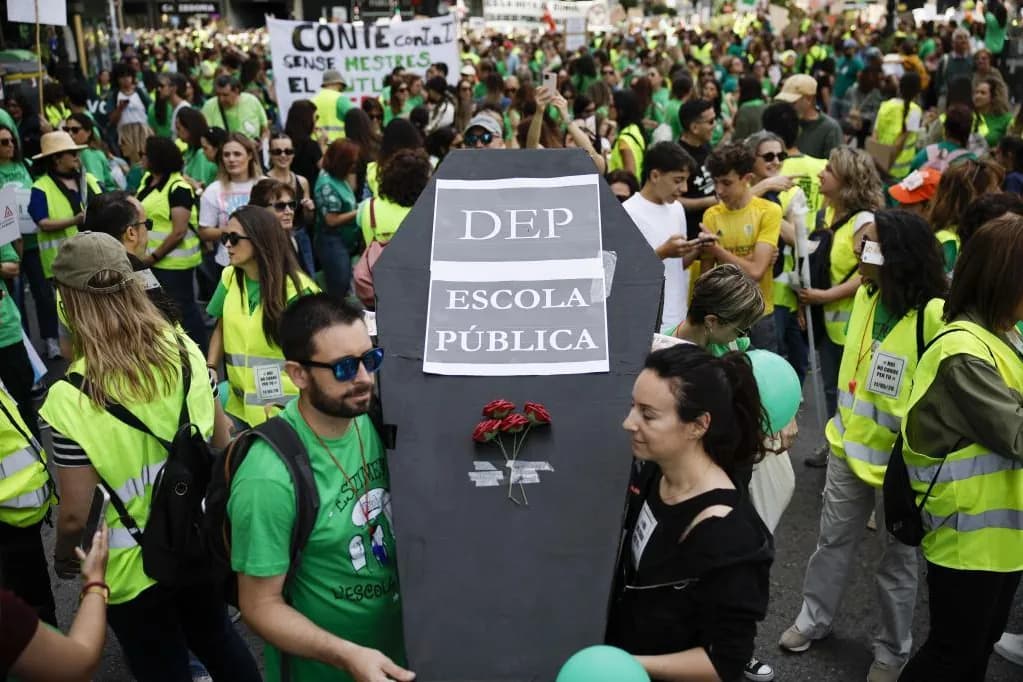 La Comunidad Valenciana al borde del colapso escolar: huelga indefinida y un Consell contra las cuerdas
