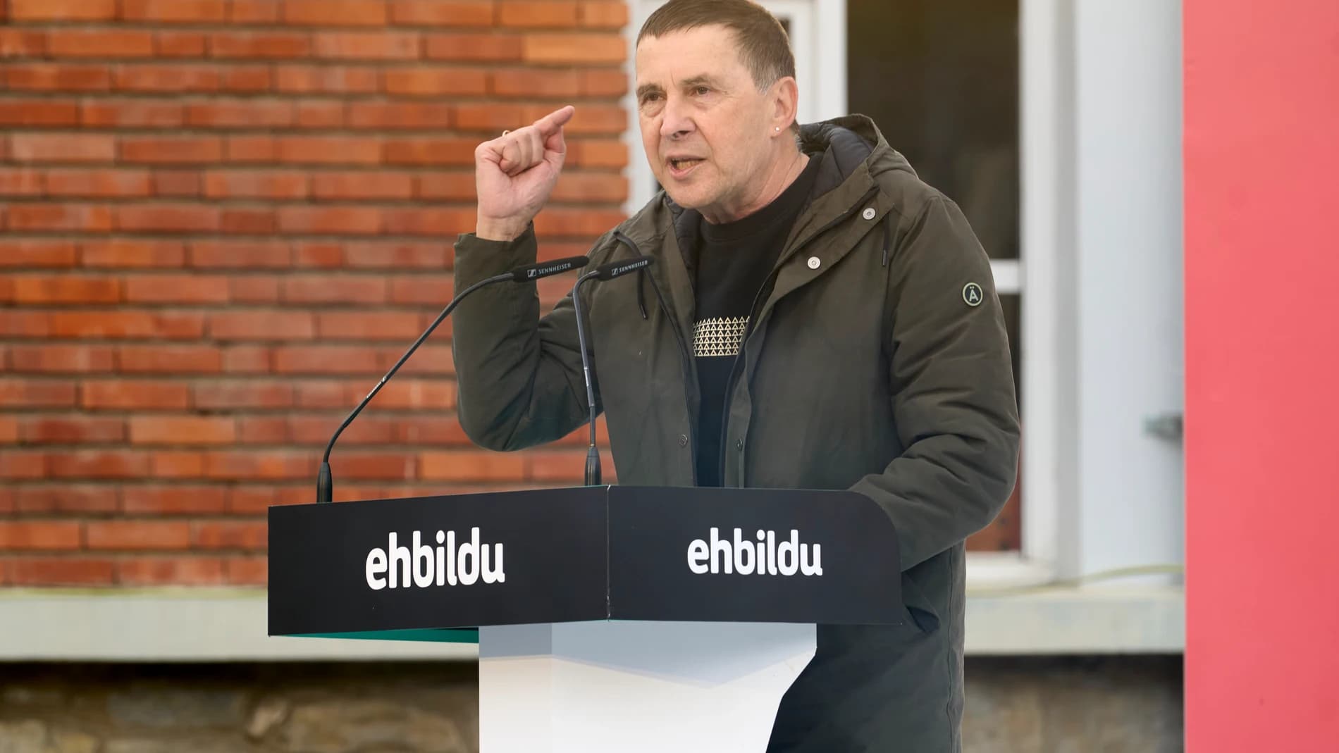 Bildu bloquea una condena clara al terrorismo en Navarra: una anomalía democrática