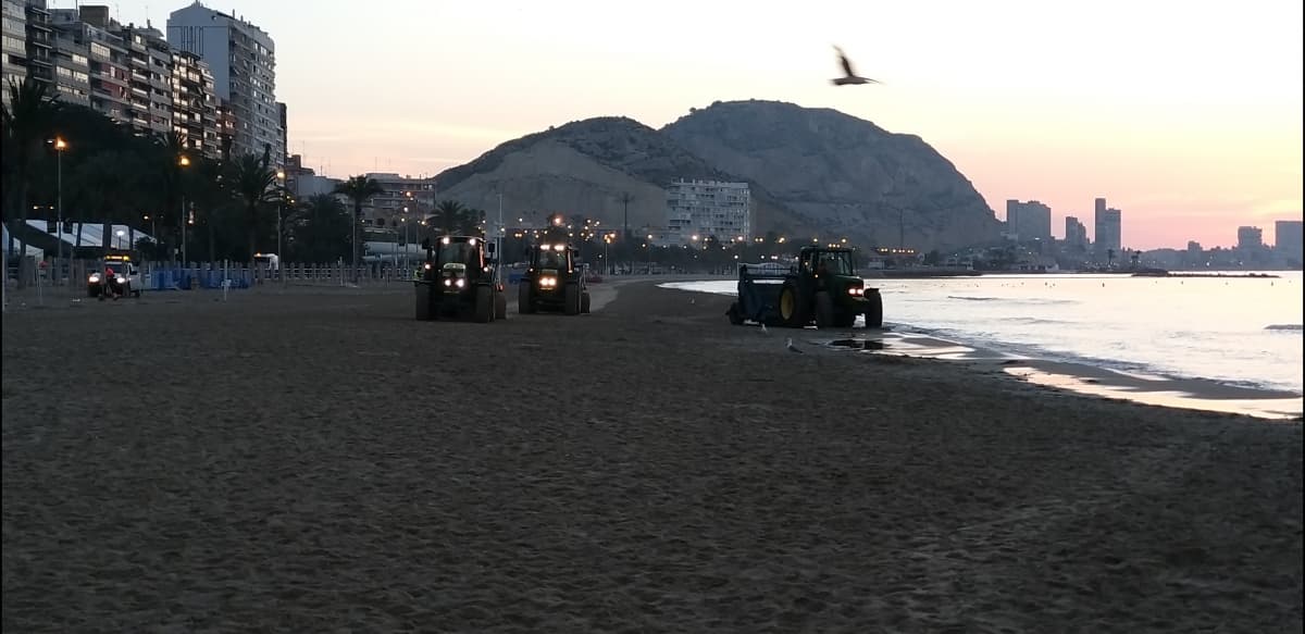 Alicante moviliza músculo de limpieza: valentía logística frente a unas Hogueras exigentes