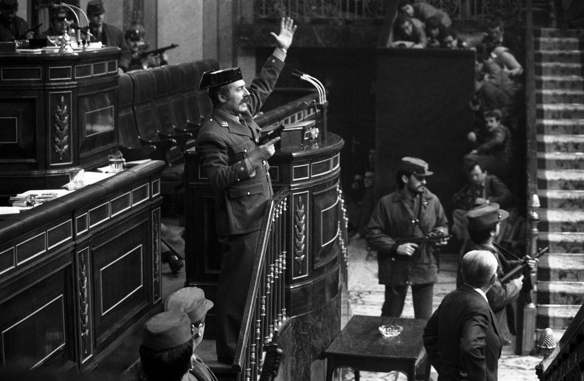 Gobierno actúa con decretos: 5.000 millones contra la ola de la guerra en Irán